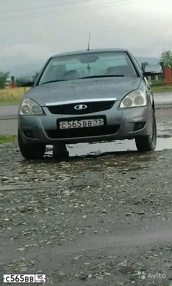 Фото автомобиля LADA 2170 PRIORA, 2008 — госномер С565ВВ95. Цвет: СРЕДНИЙ СЕРО-ЗЕЛЕН МЕТ