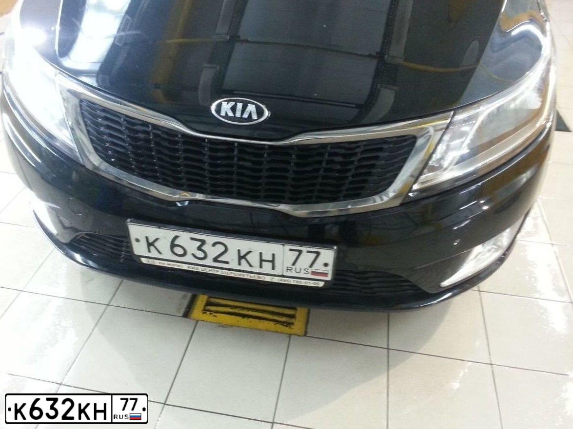 Фото автомобиля KIA RIO, 2013 — госномер О770ОВ790. Цвет: ЧЕРНЫЙ