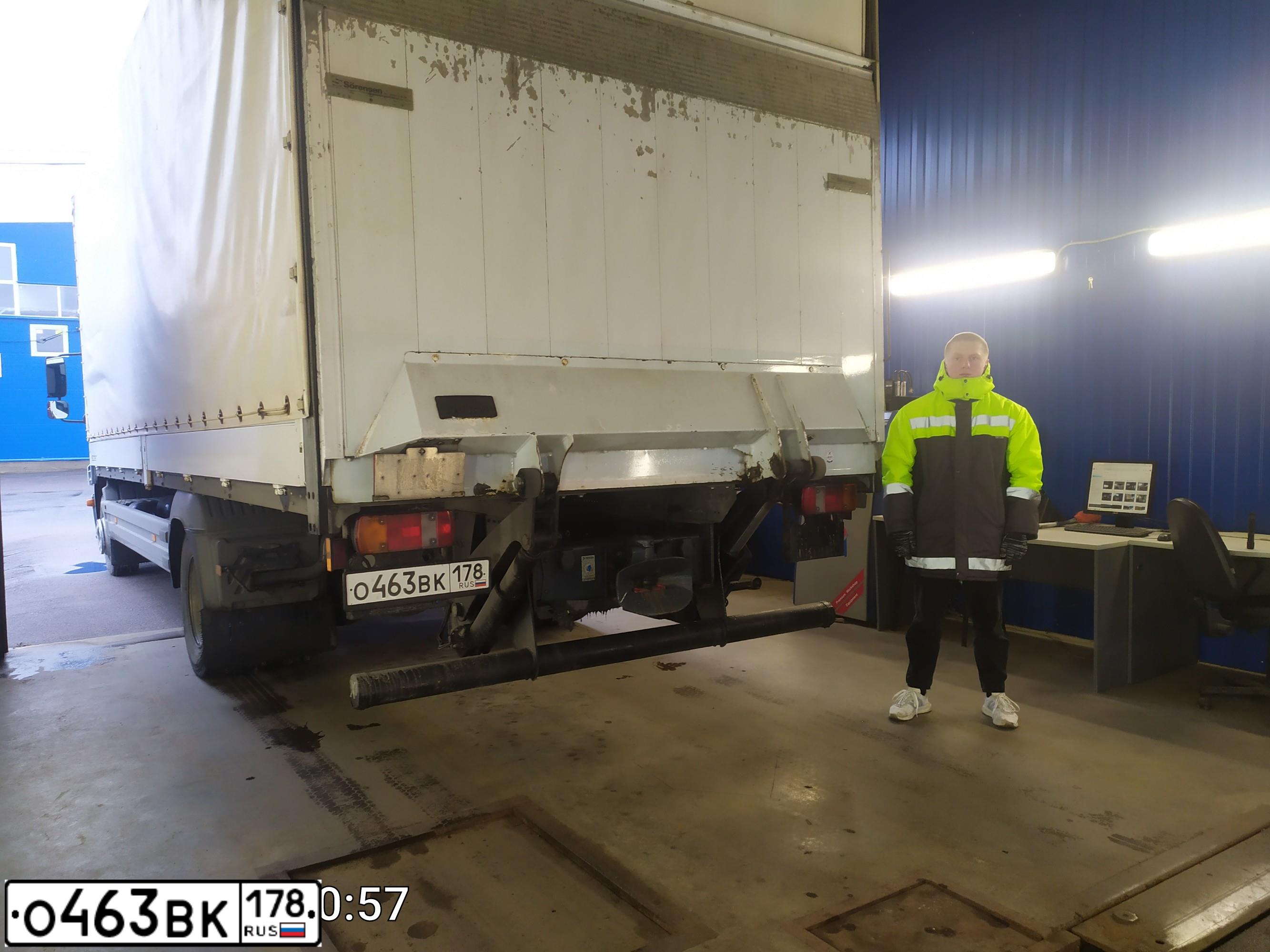 Фото автомобиля MERCEDES ATEGO, 2011 — госномер О463ВК178. Цвет: Белый