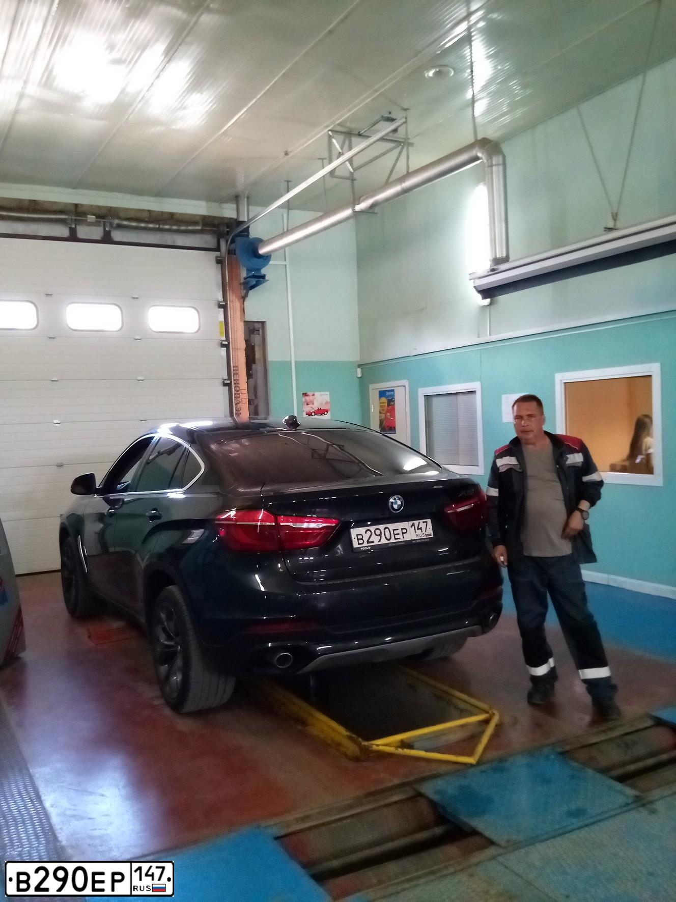 Фото автомобиля BMW X6, 2015 — госномер В110ВС181. Цвет: ЧЕРНЫЙ
