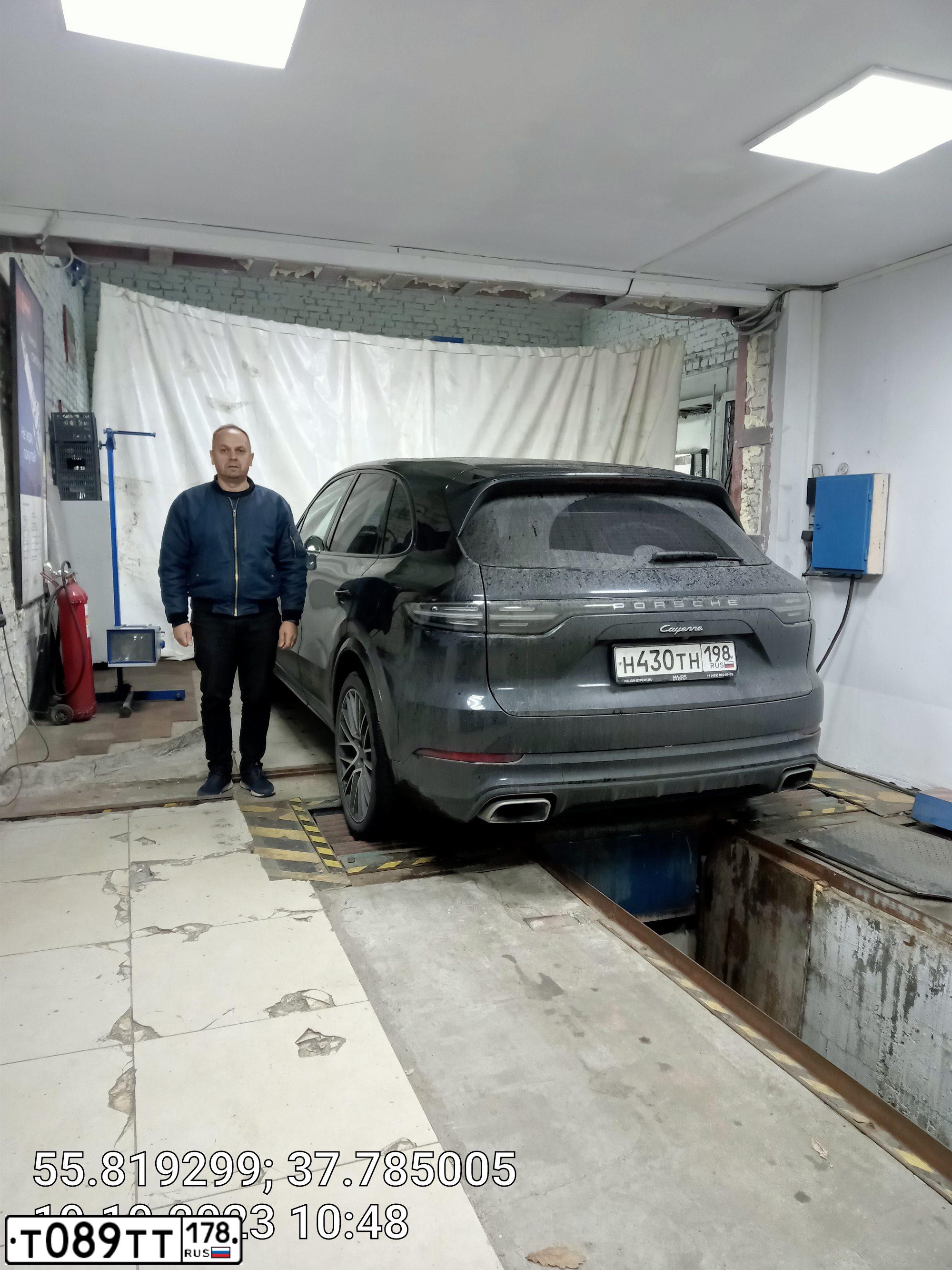 Фото автомобиля LADA 2112 LADA, 2002 — госномер Т089ТТ78. Цвет: ЗОЛОТИСТО-СЕРЫЙ