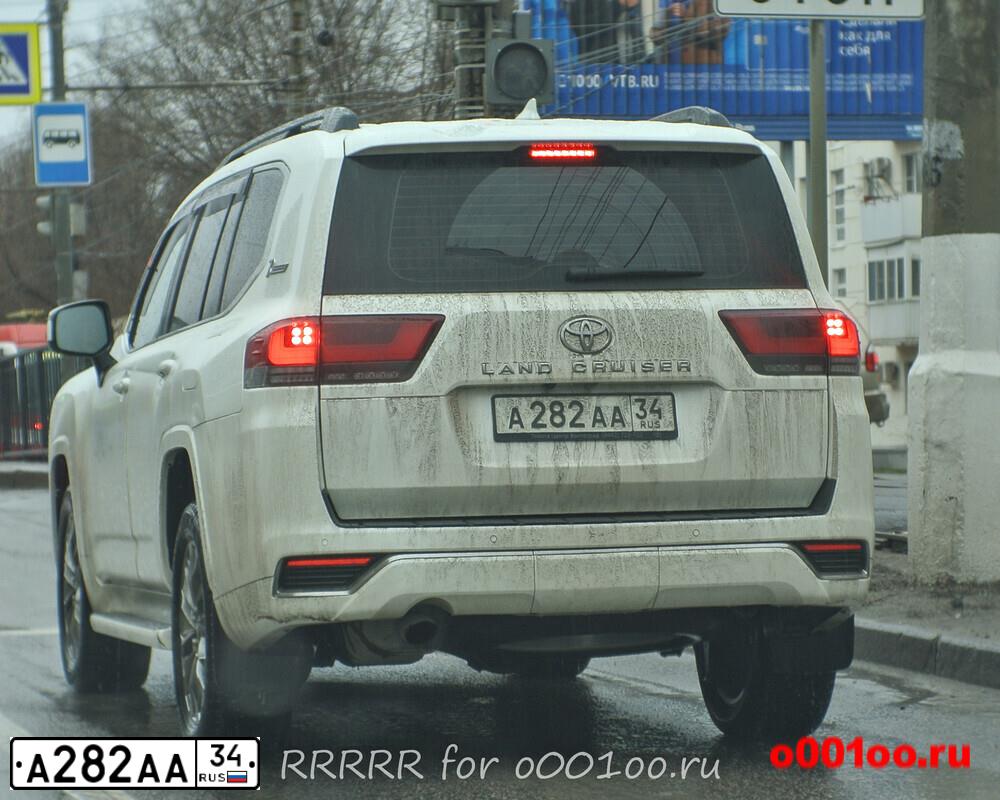 Фото автомобиля AUDI A8, 2010 — госномер А282АА34. Цвет: СЕРЕБРИСТЫЙ