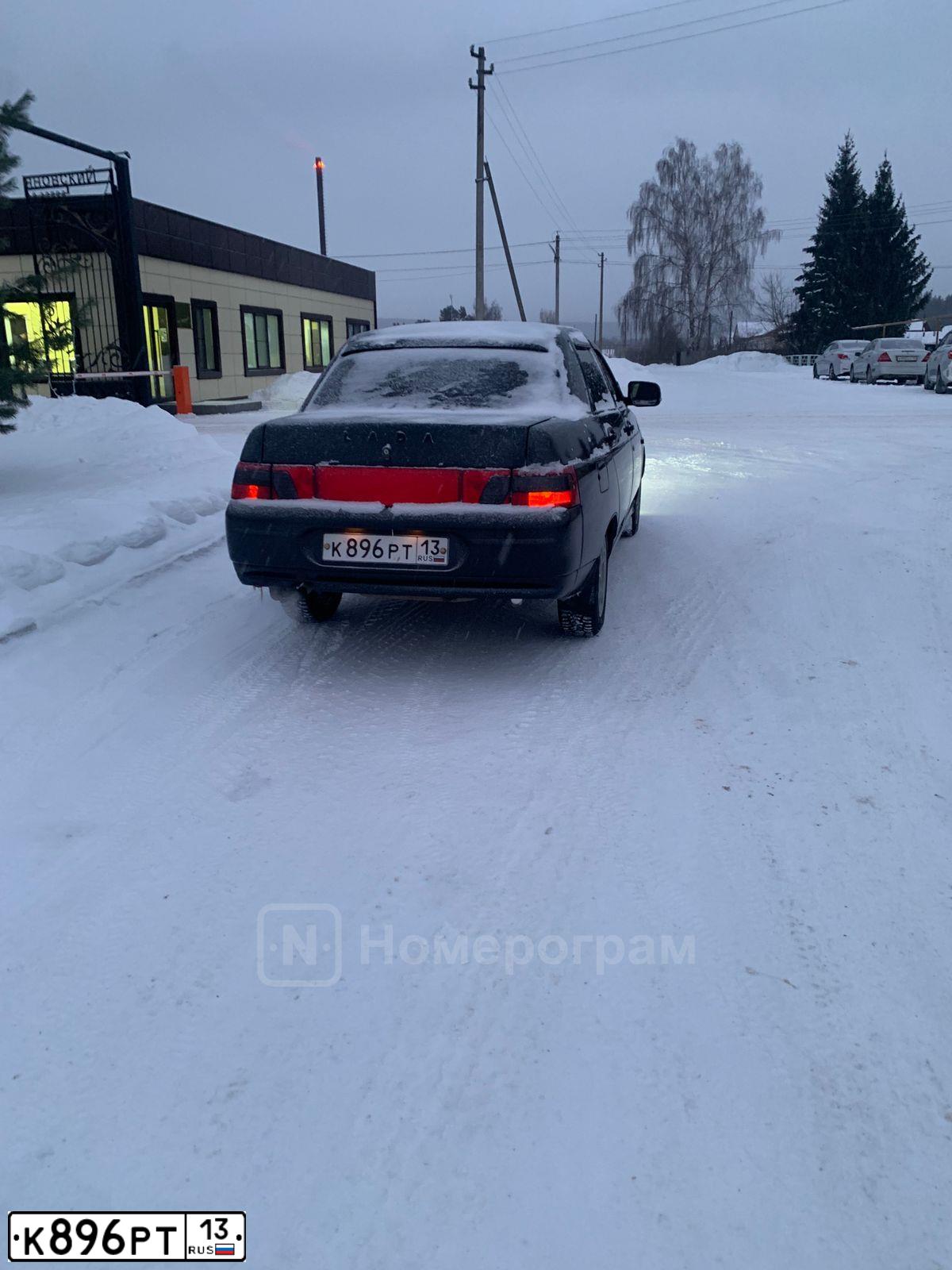 Фото автомобиля LADA 2110, 2004 — госномер У773СМ152. Цвет: ГРАФИТОВЫЙ МЕТАЛЛИК