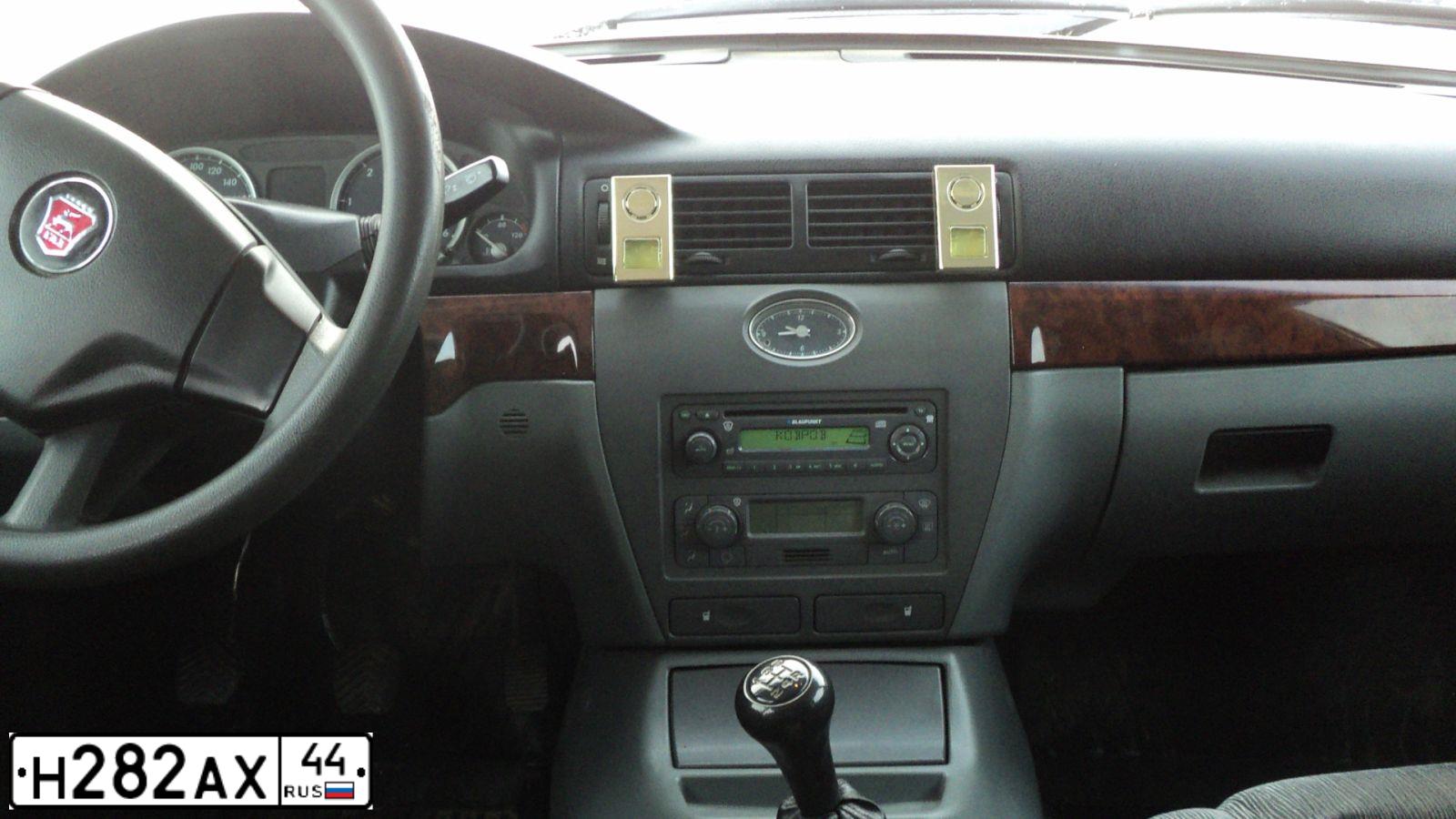 Фото автомобиля GAZ 3110 WOLGA, 2008 — госномер Н282АХ44. Цвет: Серый