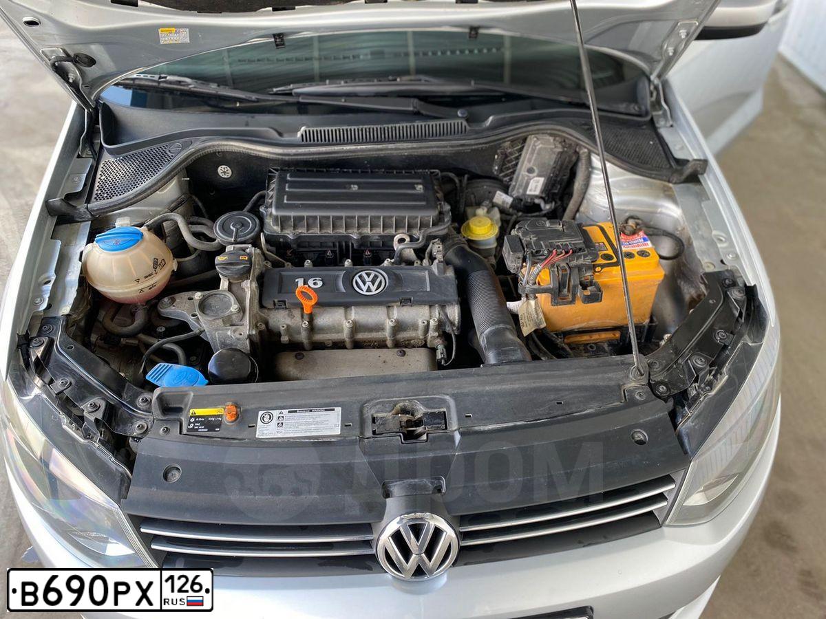Фото автомобиля VOLKSWAGEN POLO, 2013 — госномер В690РХ126. Цвет: БЕЛЫЙ