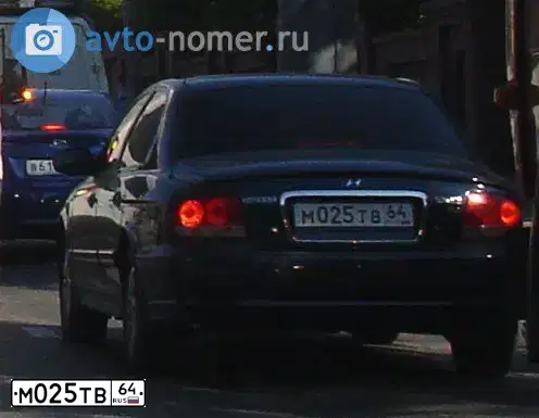 Фото автомобиля TAGAZ SONATA, 2006 — госномер М025ТВ64. Цвет: СИНИЙ