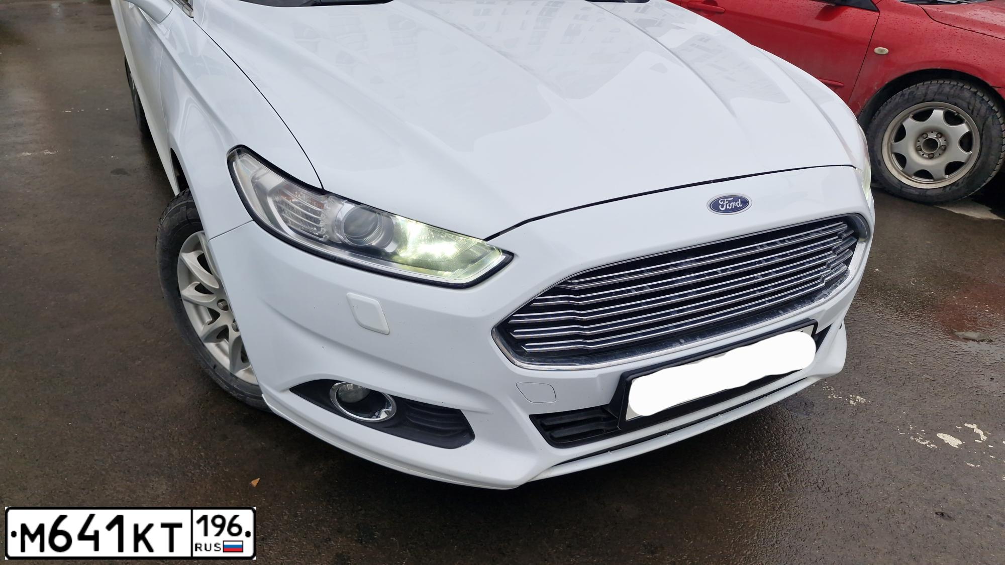 Фото автомобиля FORD MONDEO, 2016 — госномер Т846ХА196. Цвет: Белый