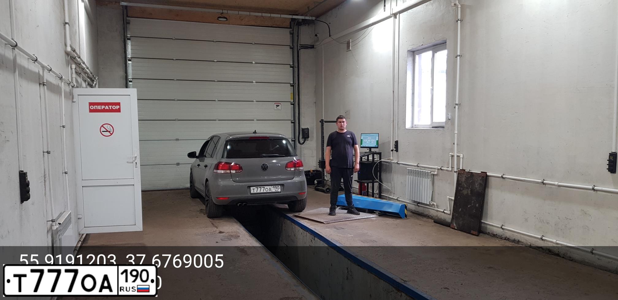 Фото автомобиля PORSCHE CAYENNE, 2003 — госномер А655ВМ150. Цвет: СЕРЫЙ