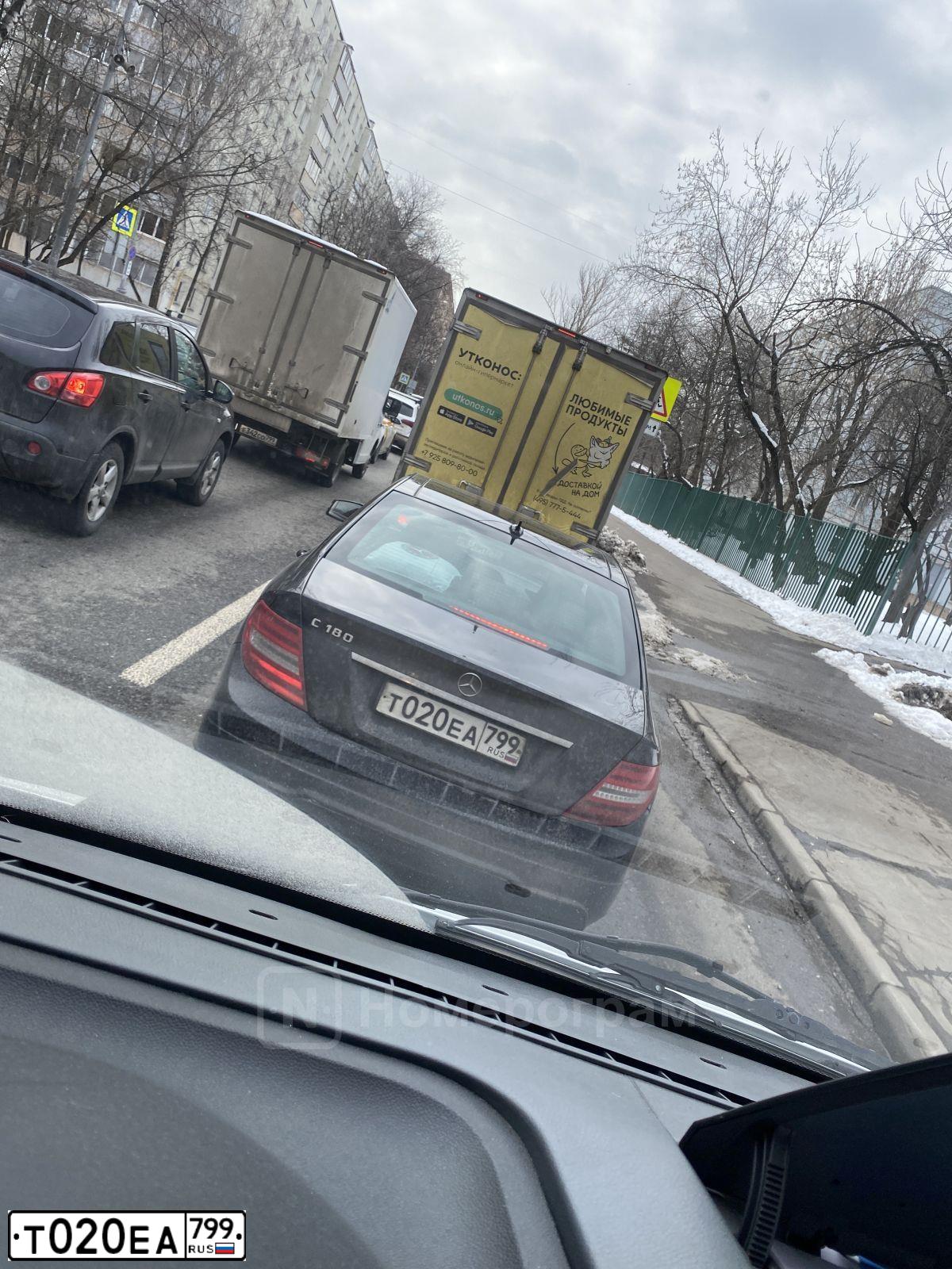 Фото автомобиля MERCEDES GLE-KLASSE, 2018 — госномер К253РА95. Цвет: ЧЕРНЫЙ