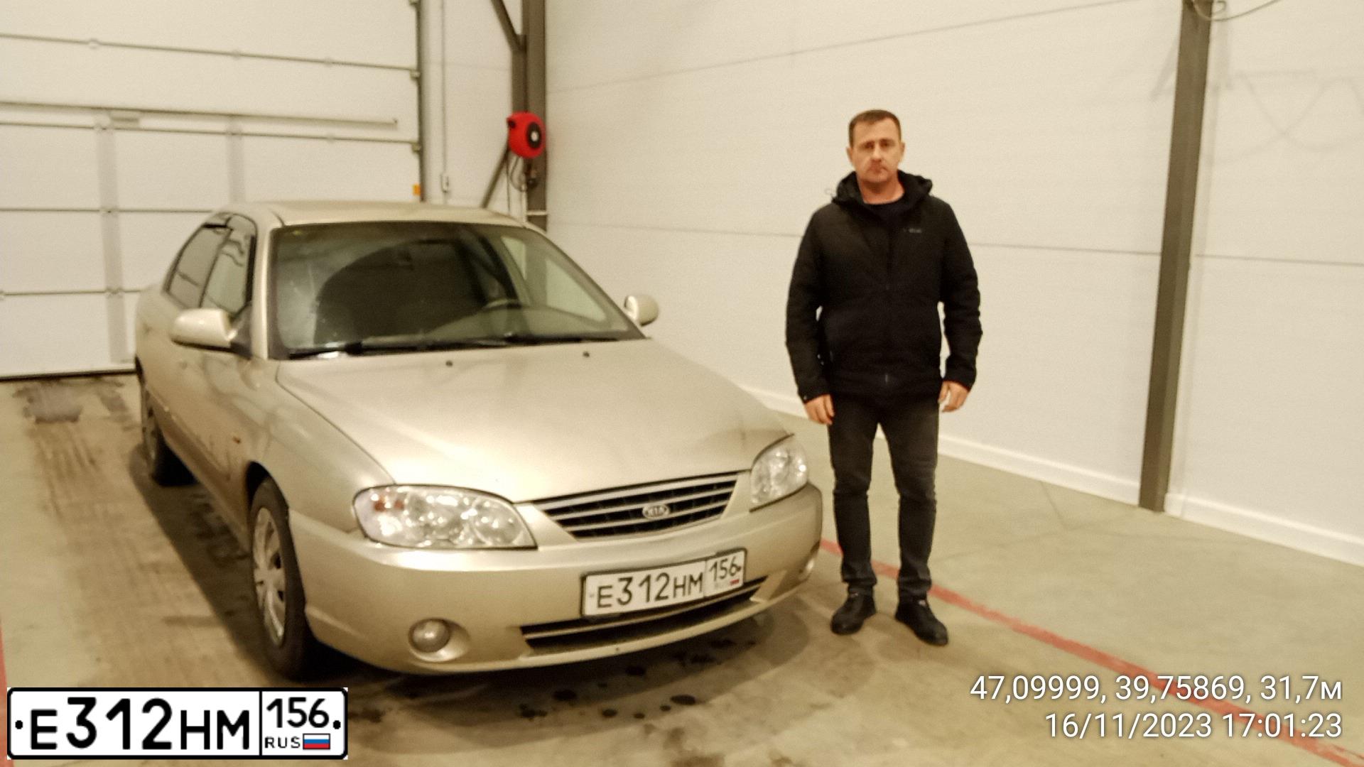 Фото автомобиля KIA SPECTRA, 2008 — госномер Р146ЕА181. Цвет: Золотисто-бежевый