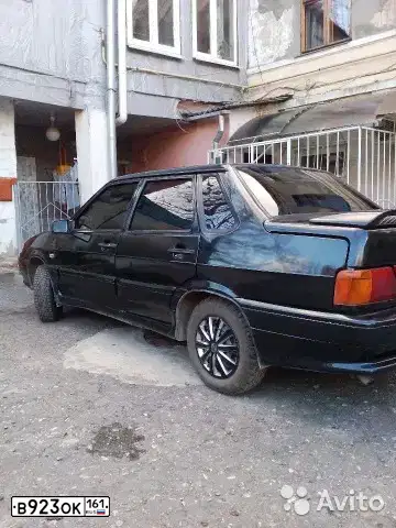 Фото автомобиля LADA 2115 SAMARA, 2005 — госномер В923ОК161. Цвет: ГРАФИТОВЫЙ МЕТАЛЛИК