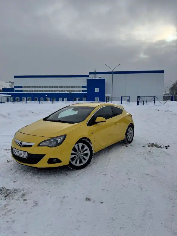 Фото автомобиля OPEL ASTRA, 2012 — госномер А291АХ04. Цвет: ЖЁЛТЫЙ