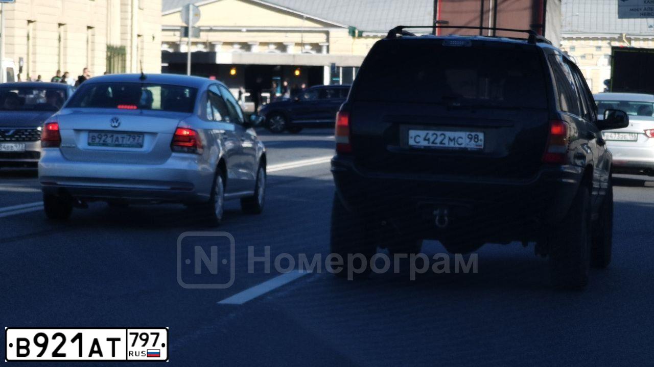 Фото автомобиля VOLKSWAGEN POLO, 2017 — госномер В921АТ797. Цвет: Серебристый