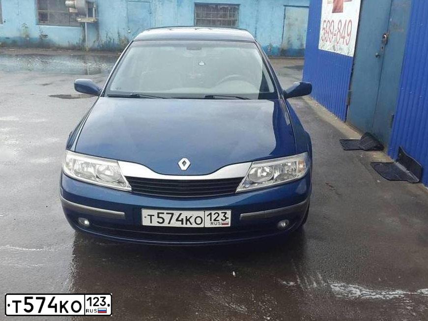Фото автомобиля RENAULT LAGUNA, 2004 — госномер У892ТР93. Цвет: СИНИЙ