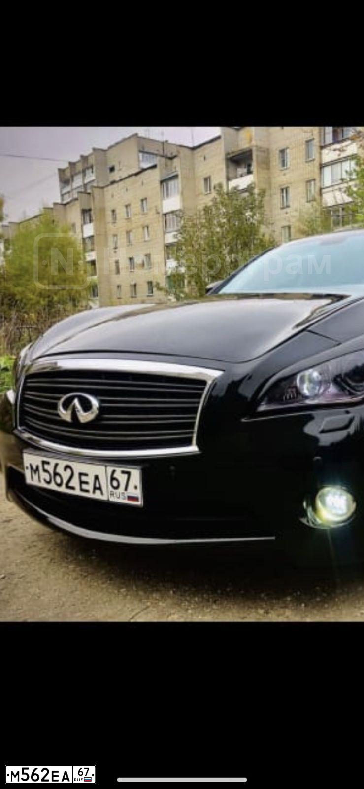 Фото автомобиля INFINITI M, 2010 — госномер М562ЕА67. Цвет: ЧЕРНЫЙ