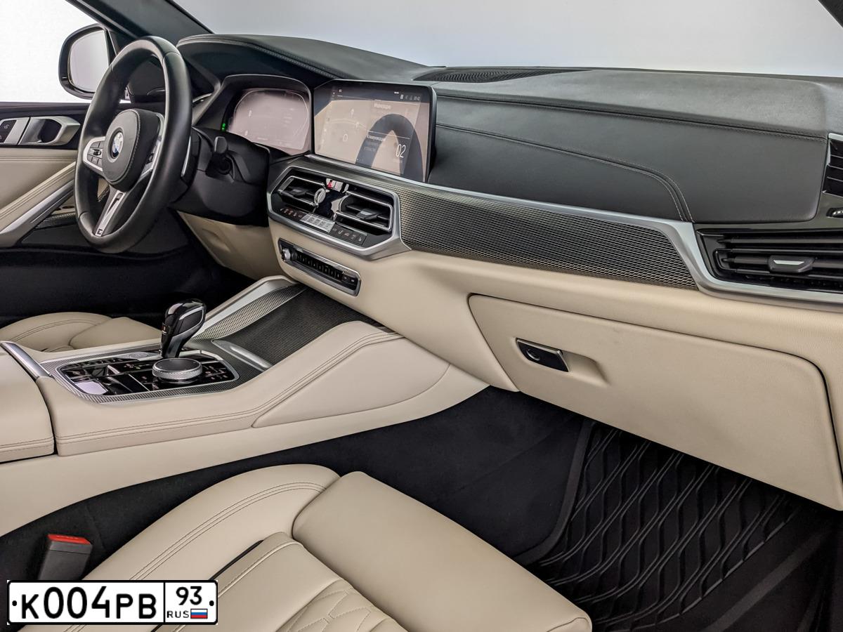 Фото автомобиля AUDI A7, 2010 — госномер В496ХВ124