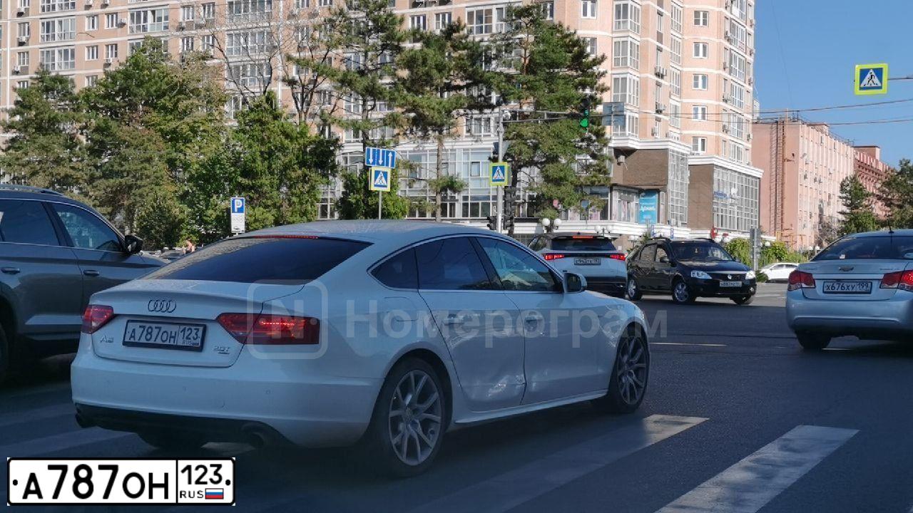 Фото автомобиля AUDI A5, 2009 — госномер А787ОН123. Цвет: БЕЛЫЙ