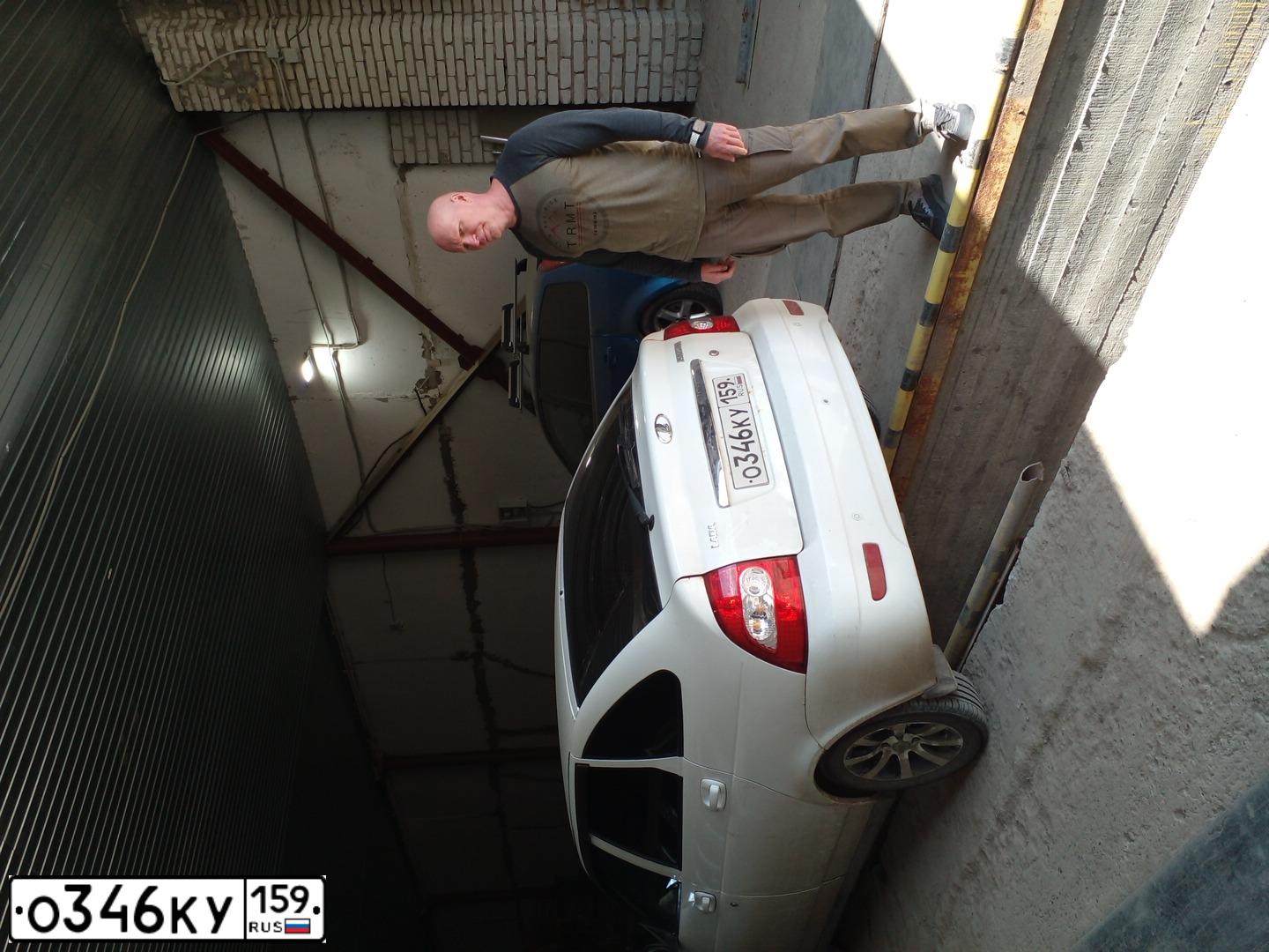 Фото автомобиля LADA 2172 PRIORA, 2010 — госномер О346КУ159. Цвет: Белый