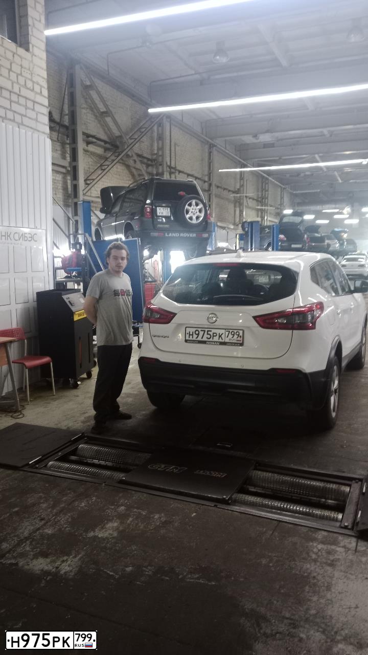 Фото автомобиля NISSAN QASHQAI, 2019 — госномер Х436ОС797. Цвет: БЕЛЫЙ