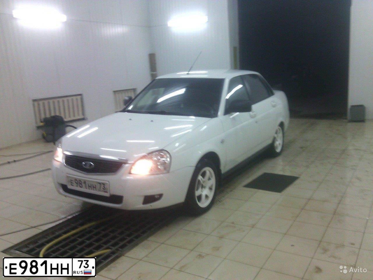 Фото автомобиля LADA 2170 PRIORA, 2014 — госномер Е902СУ95. Цвет: Белый