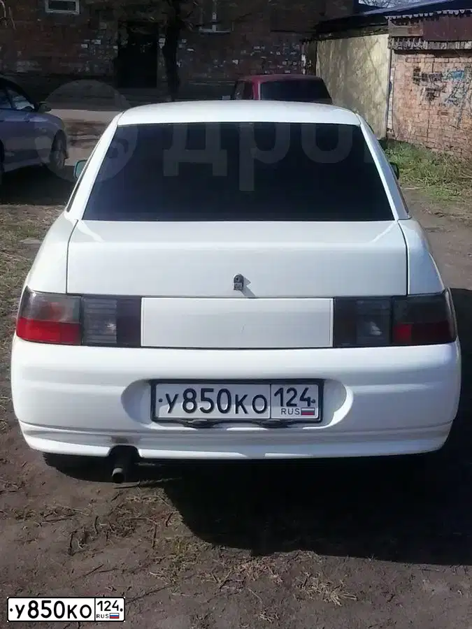 Фото автомобиля LADA 2110, 2001 — госномер У850КО124. Цвет: Белый