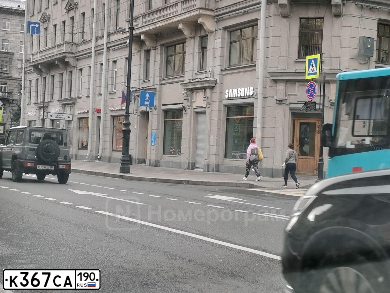 Фото автомобиля VOLKSWAGEN TIGUAN, 2011 — госномер Р112АР76