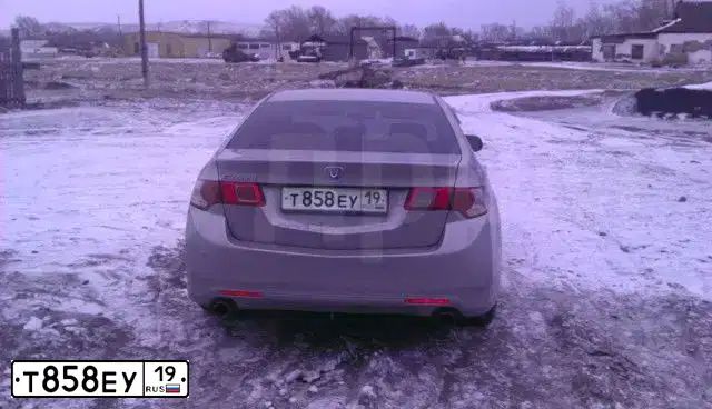 Фото автомобиля HONDA ACCORD, 2008 — госномер Т858ЕУ19. Цвет: СЕРЕБРИСТЫЙ