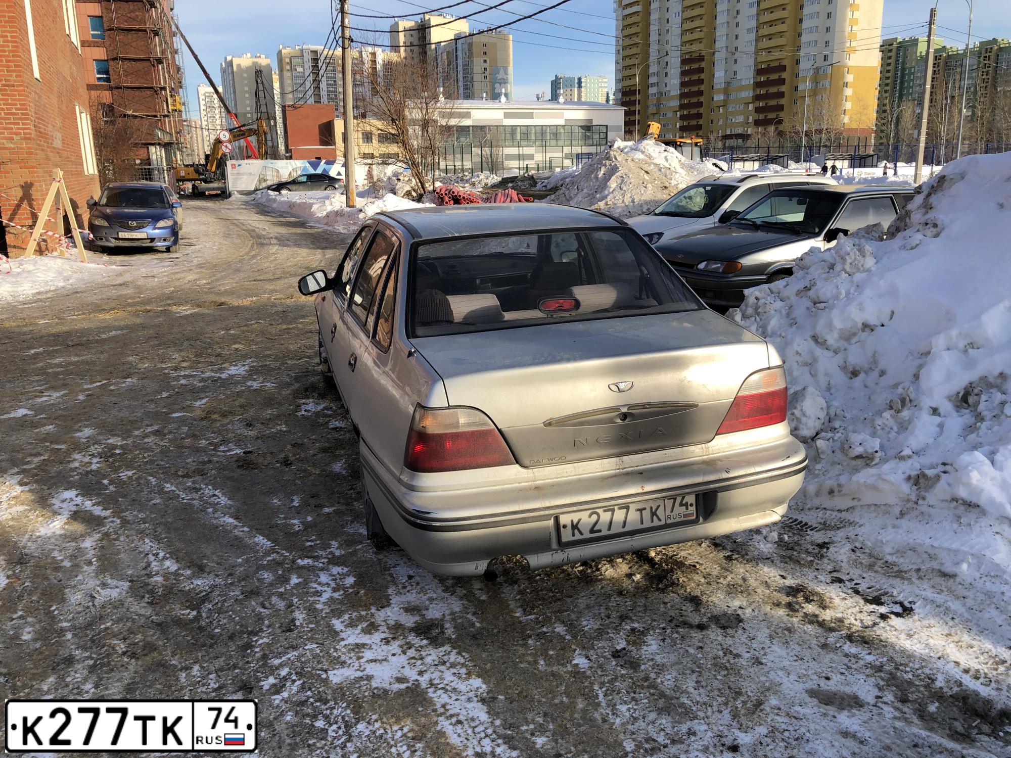 Фото автомобиля DAEWOO NEXIA, 2004 — госномер К277ТК74. Цвет: ПЕРЛАМУТРОВО-СЕРЕБР