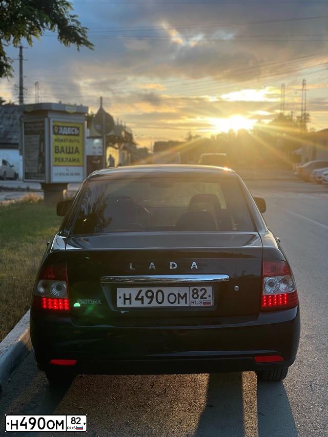 Фото автомобиля LADA 2170 PRIORA, 2009 — госномер Н490ОМ82. Цвет: Темно-зеленый