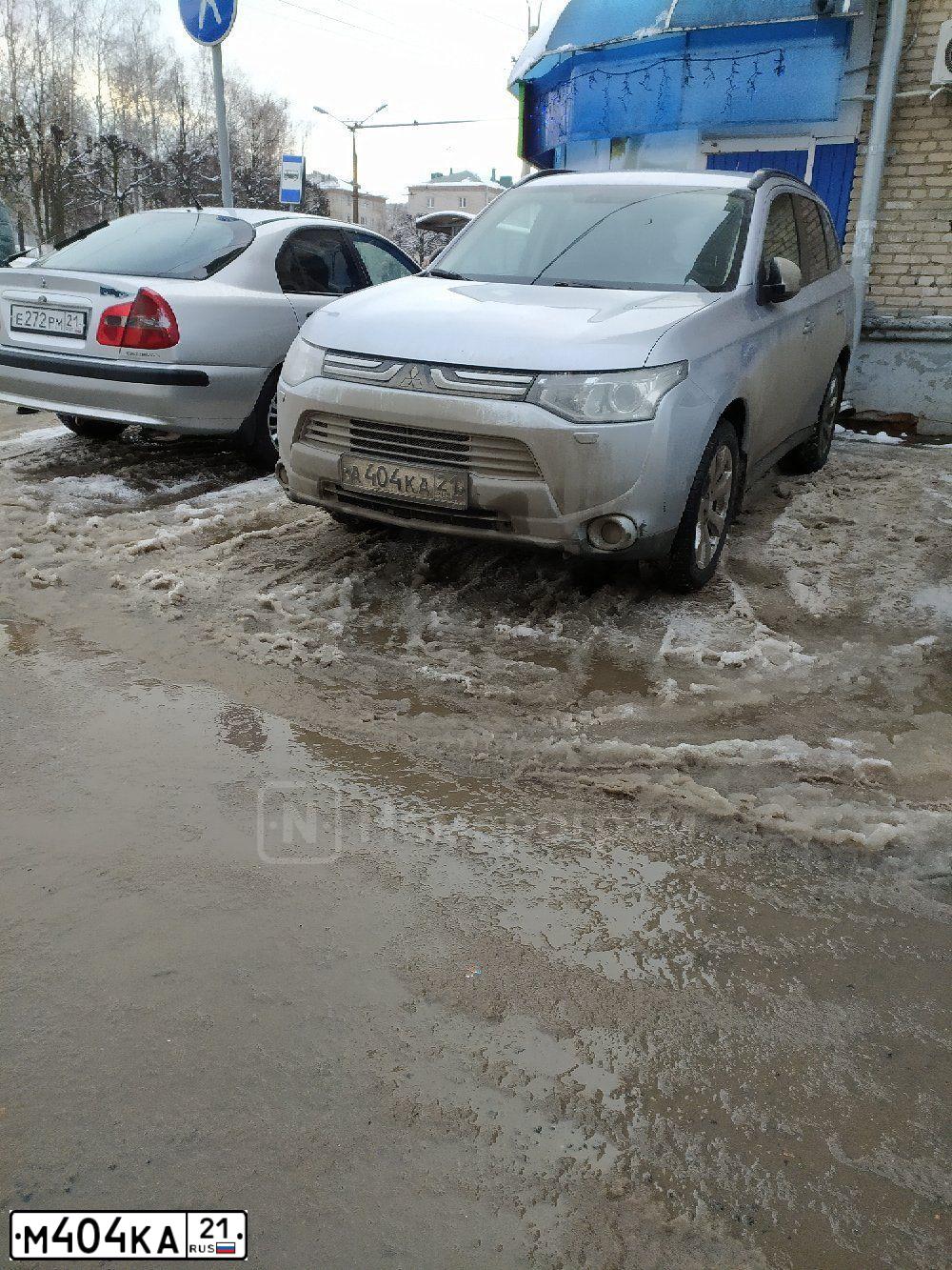 Фото автомобиля LADA GRANTA 219040, 2023 — госномер М404КА21. Цвет: Белый