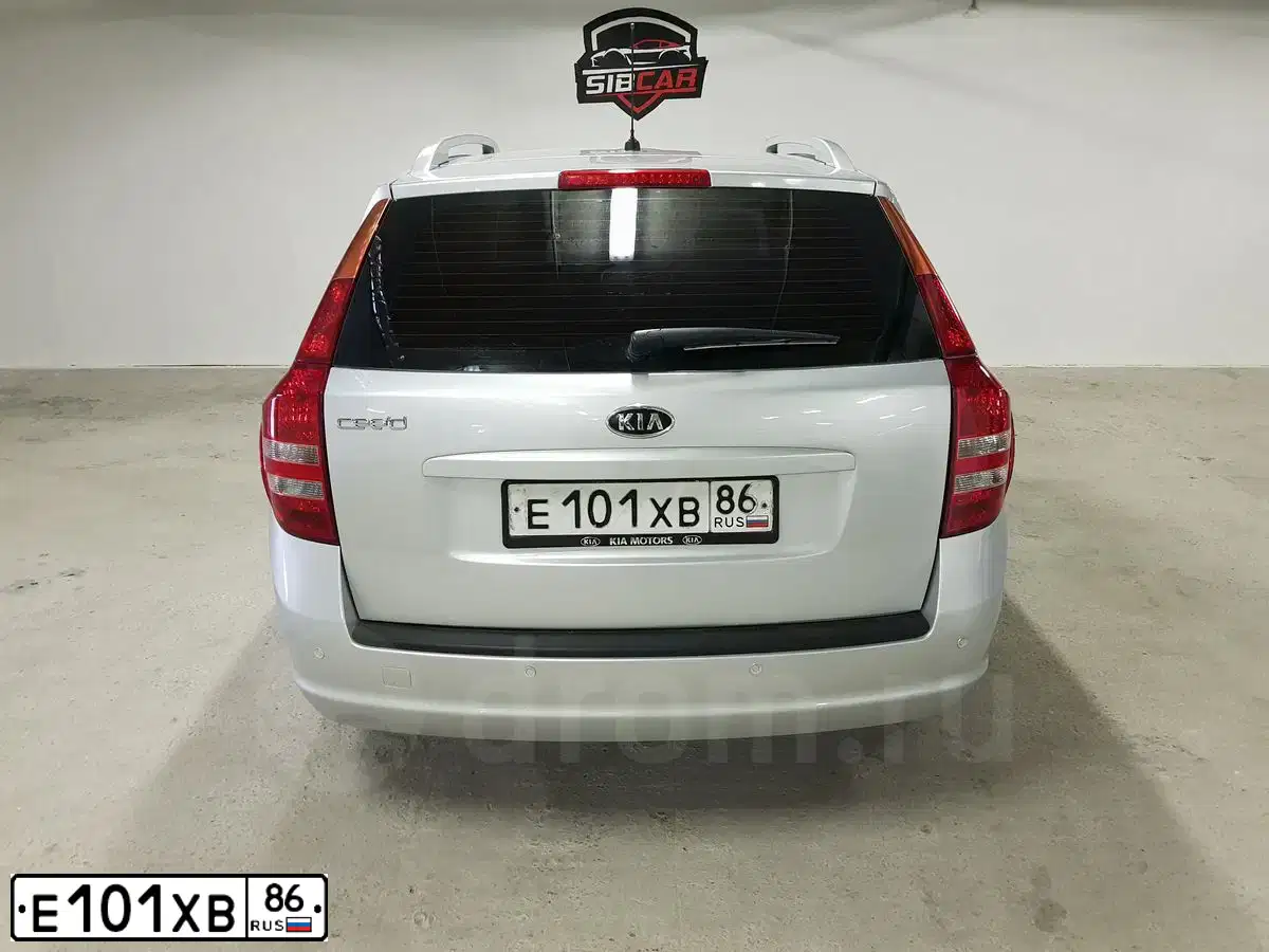 Фото автомобиля KIA CEE'D, 2011 — госномер Е101ХВ86. Цвет: ПЕРЛАМУТРОВО-СЕРЕБРИСТЫЙ