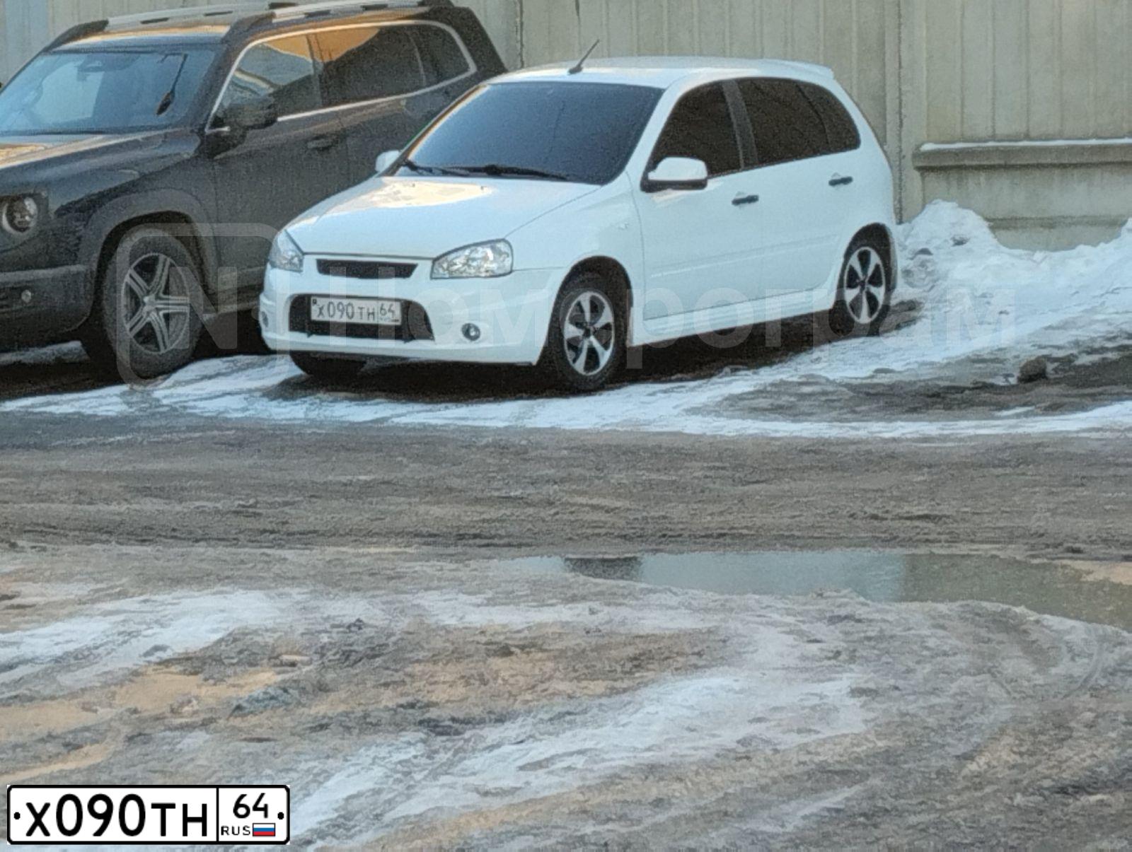 Фото автомобиля LADA 2110, 2001 — госномер Х090ТН64. Цвет: ВИШНЕВЫЙ