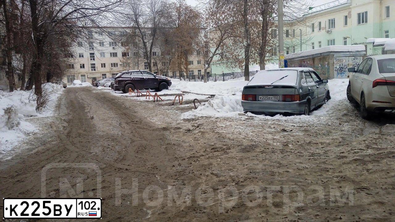 Фото автомобиля LADA 2114 SAMARA, 2008 — госномер К225ВУ102. Цвет: СРЕДНИЙ СЕРО-ЗЕЛЕНЫЙ МЕТ.