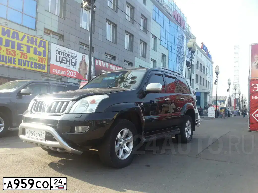 Фото автомобиля TOYOTA LANDCRUISER, 2003 — госномер О095МВ177. Цвет: ЧЕРНЫЙ