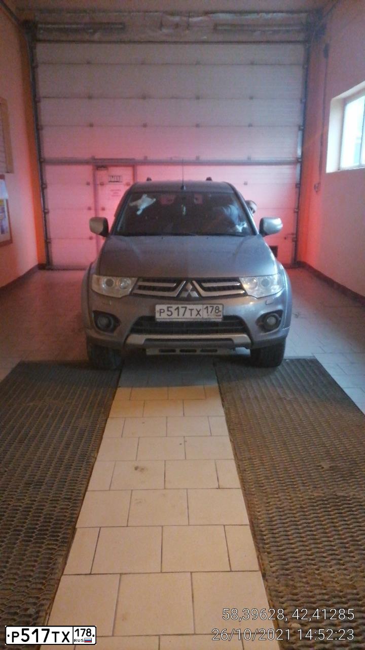 Фото автомобиля MITSUBISHI L200, 2014 — госномер О467ТК44