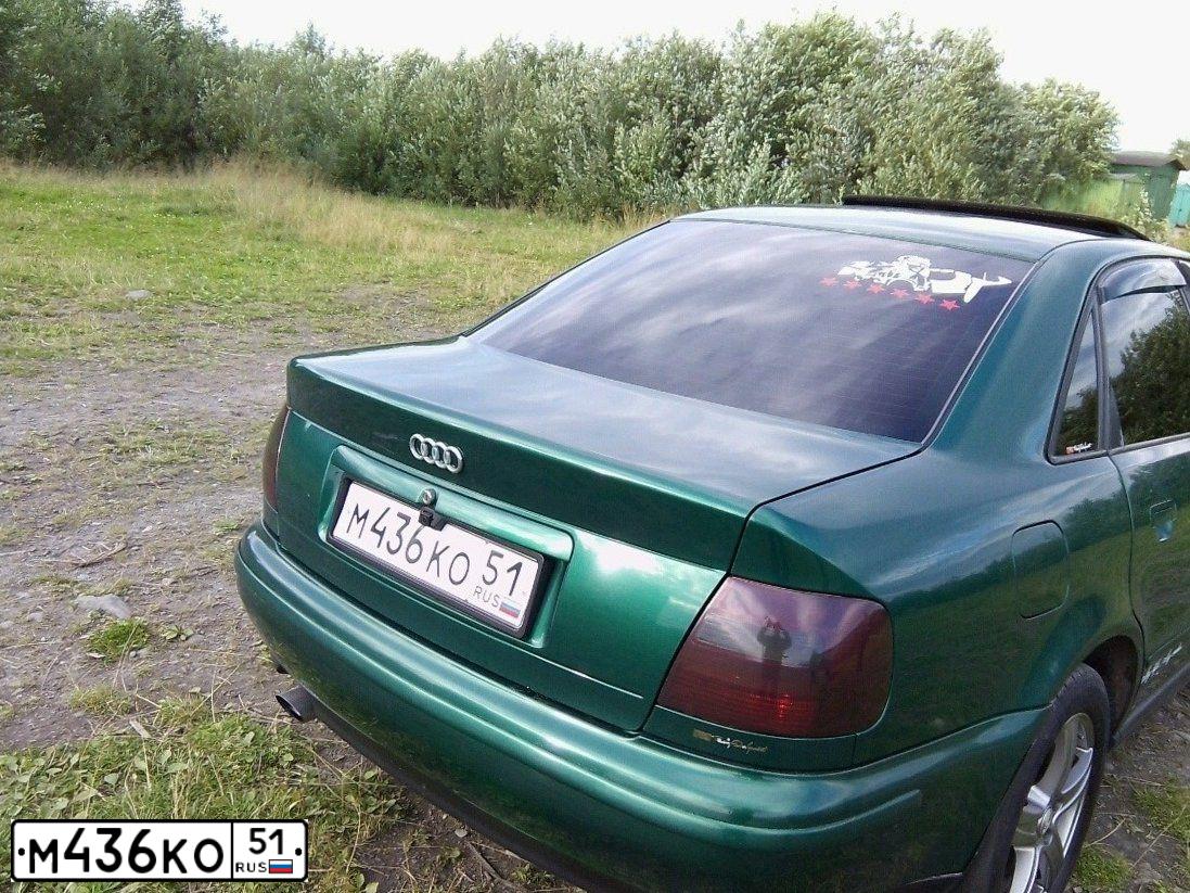 Фото автомобиля AUDI A4, 1998 — госномер С981ОЕ78. Цвет: ЗЕЛЕНЫЙ