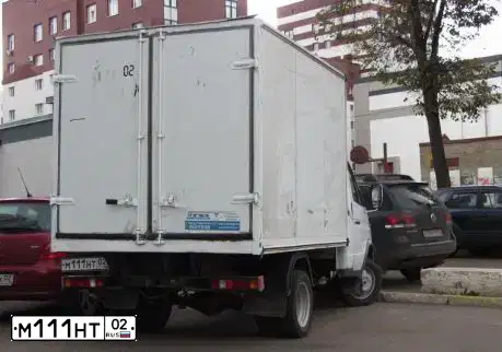 Фото автомобиля PEUGEOT PARTNER, 2011 — госномер Х545СР102. Цвет: Белый