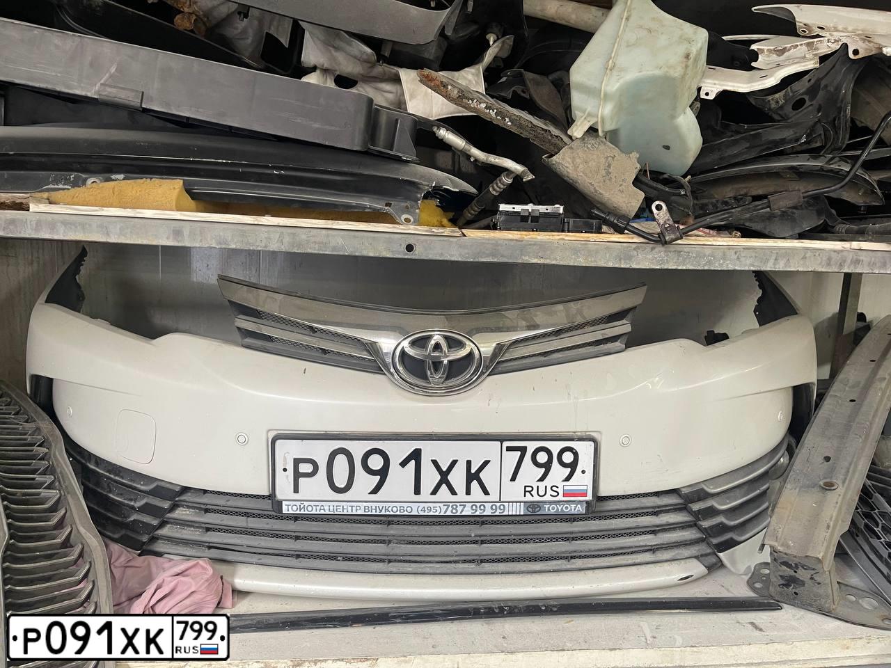 Фото автомобиля TOYOTA COROLLA, 2016 — госномер М742МА702. Цвет: Белый
