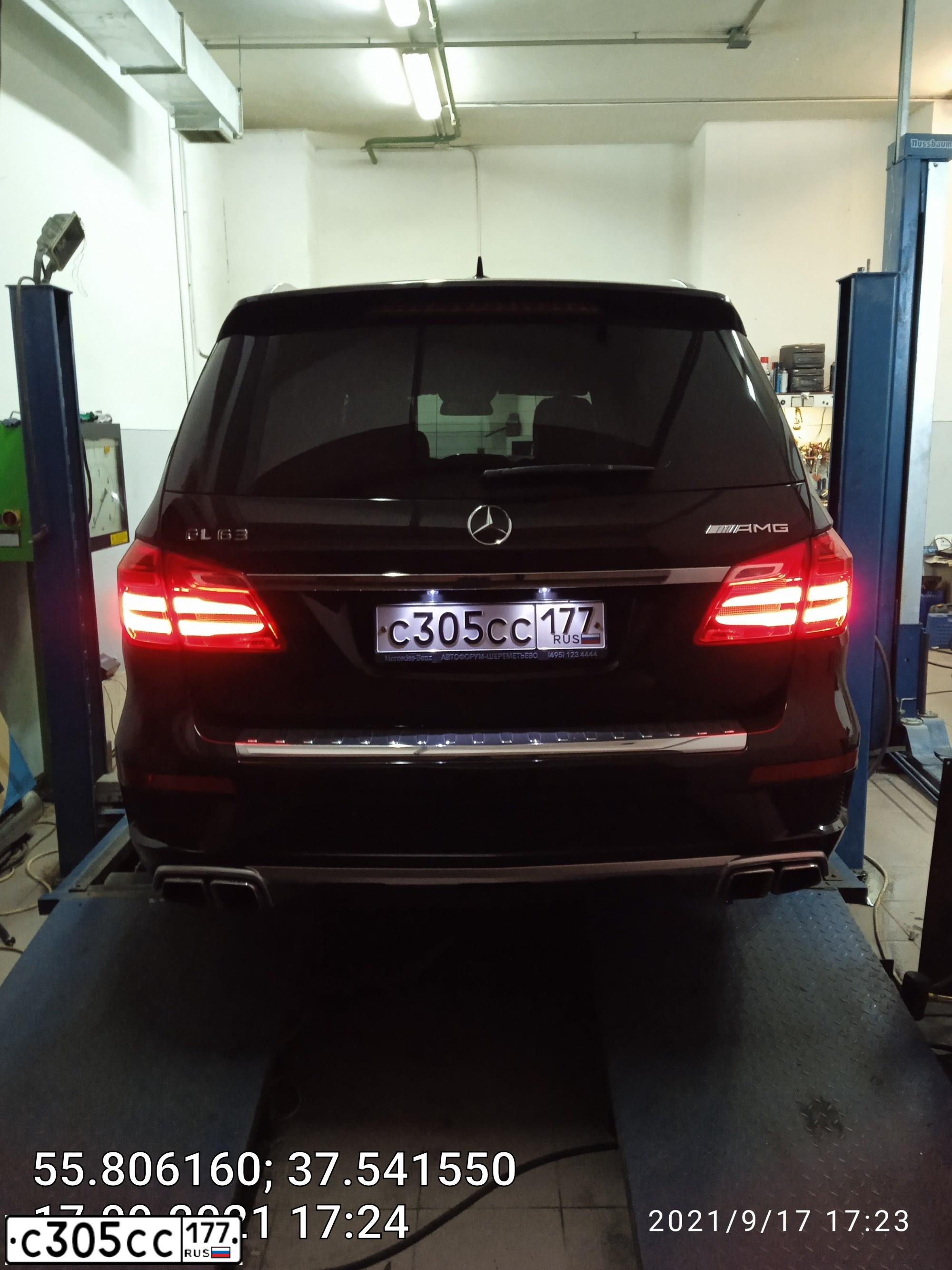 Фото автомобиля MERCEDES M-KLASSE, 2010 — госномер А351АА123. Цвет: ЧЕРНЫЙ
