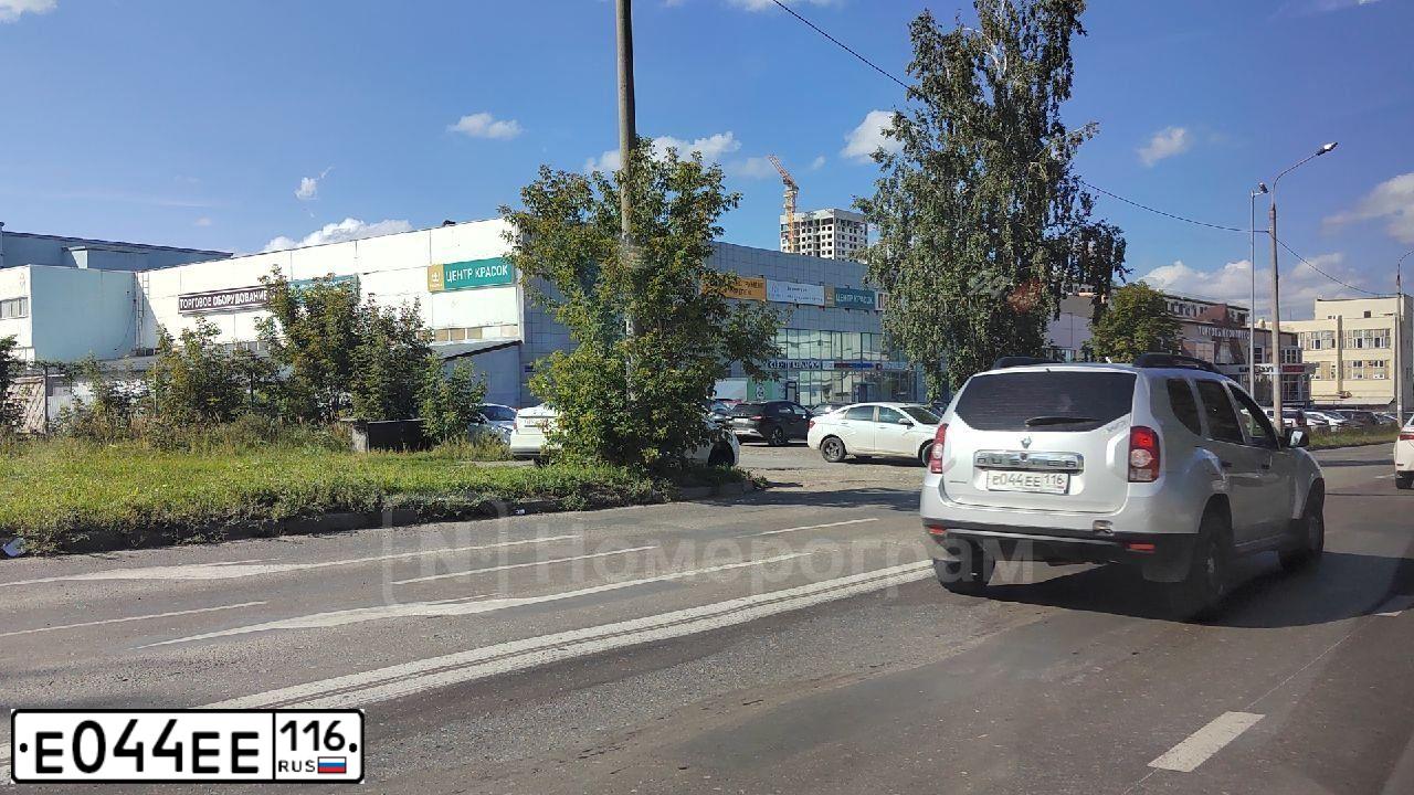 Фото автомобиля GAZ 3302 EL, 2005 — госномер Е044ЕЕ116. Цвет: ЮНИОР