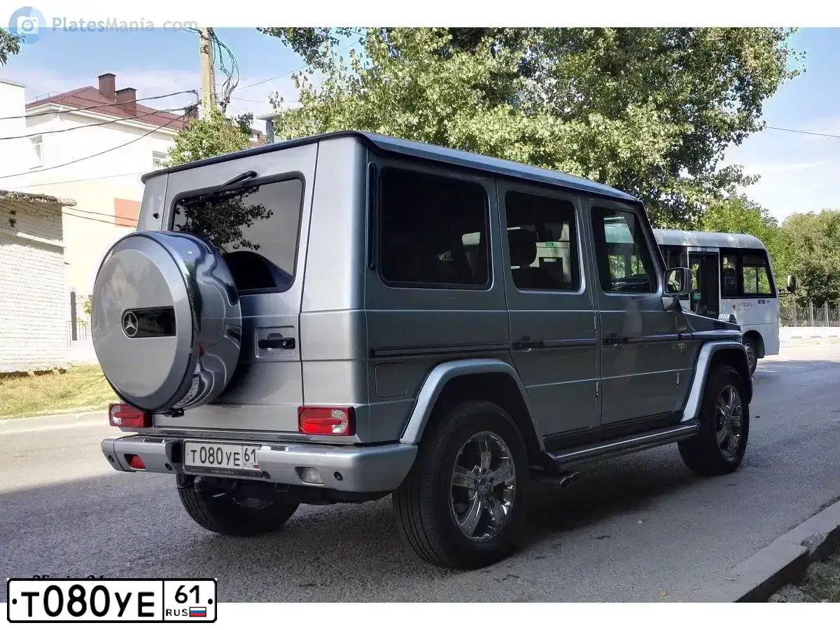 Фото автомобиля PORSCHE CAYENNE, 2014 — госномер К766СЕ161. Цвет: ЧЕРНЫЙ