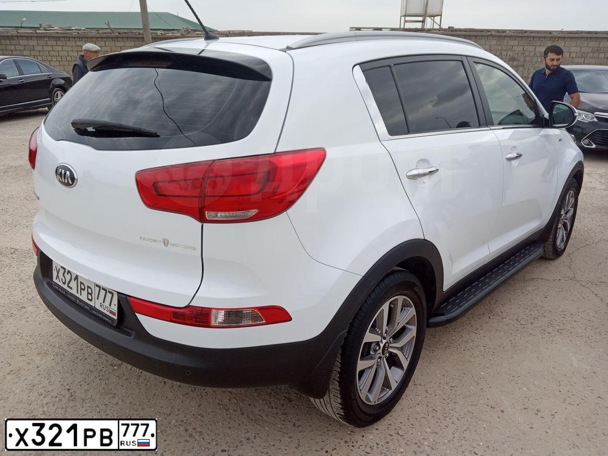 Фото автомобиля KIA SPORTAGE, 2015 — госномер Х321РВ777. Цвет: Белый