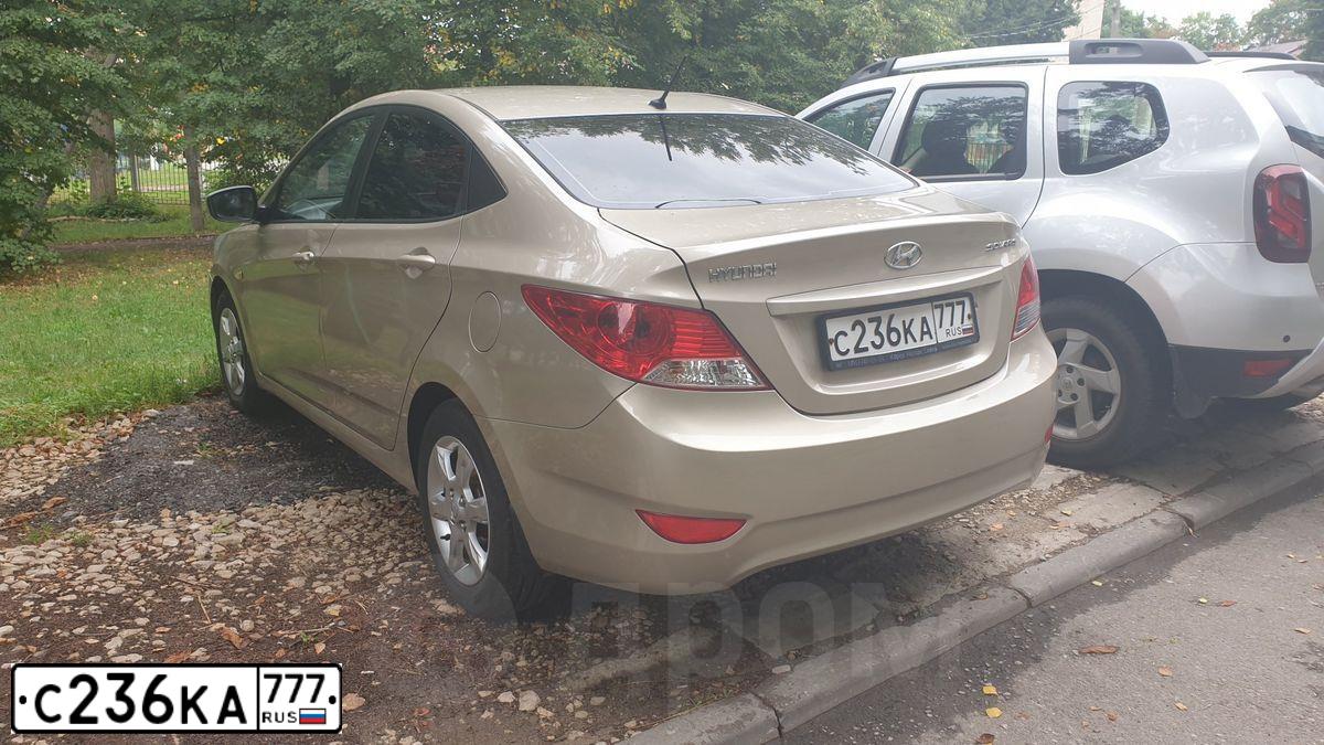 Фото автомобиля HYUNDAI SOLARIS, 2014 — госномер О567АУ71. Цвет: БЕЖЕВО-СЕРЫЙ