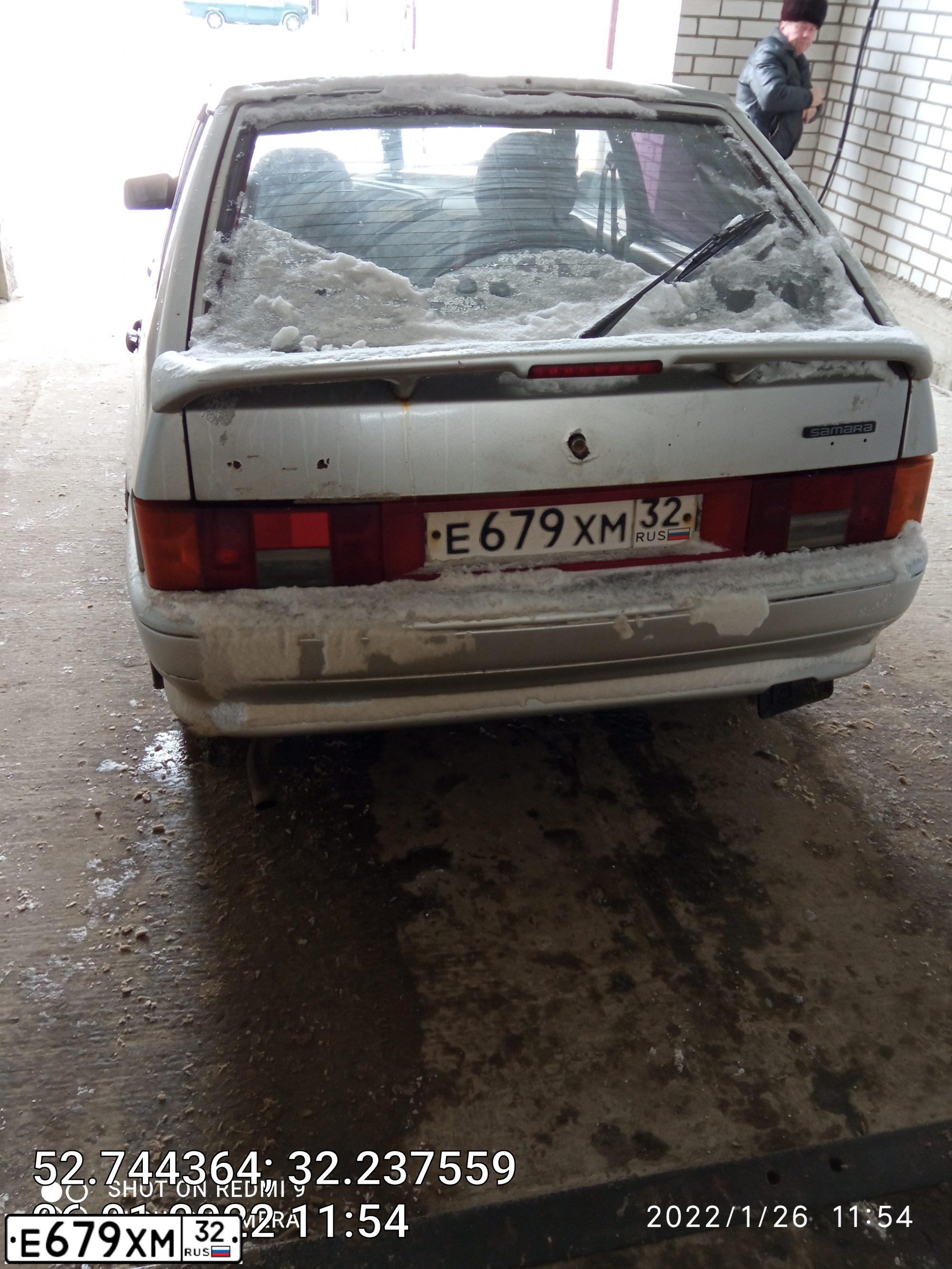 Фото автомобиля LADA 2114 SAMARA, 2003 — госномер Е679ХМ32. Цвет: СВЕТЛО-СЕРЕБРИСТЫЙ МЕТАЛЛ