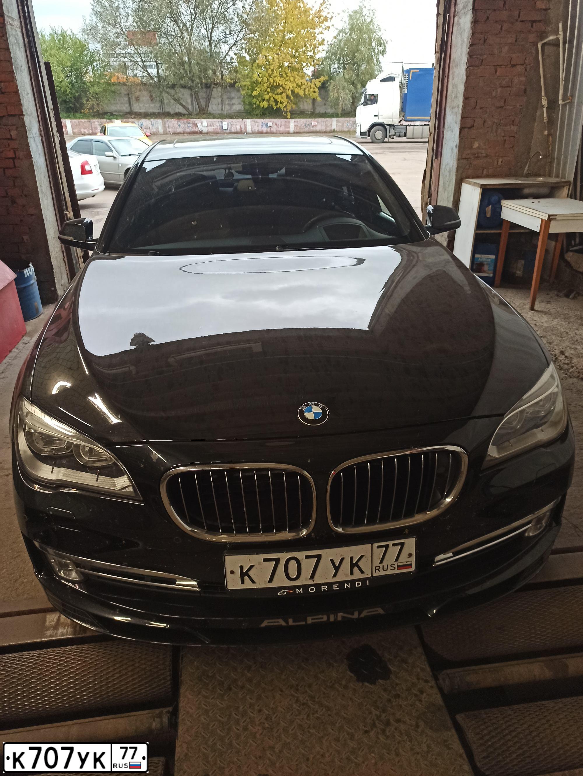 Фото автомобиля ALPINA B7, 2013 — госномер К707УК77. Цвет: ЧЕРНЫЙ
