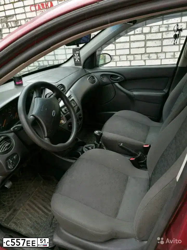 Фото автомобиля FORD FOCUS, 2002 — госномер М627РС10. Цвет: Красный