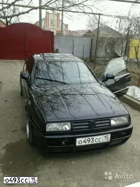 Фото автомобиля VOLKSWAGEN CORRADO, 1989 — госномер О493СС15. Цвет: СИНИЙ