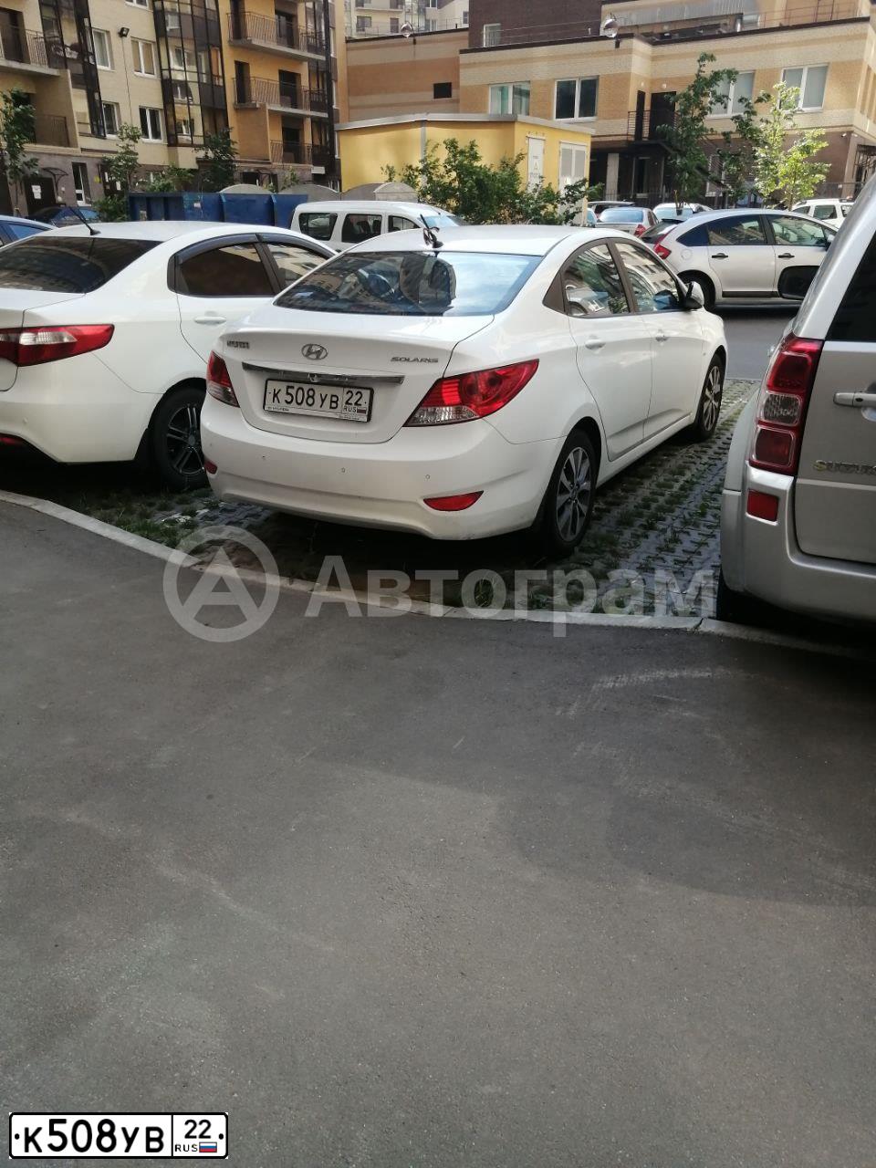 Фото автомобиля HYUNDAI SOLARIS, 2014 — госномер К508УВ22. Цвет: Белый
