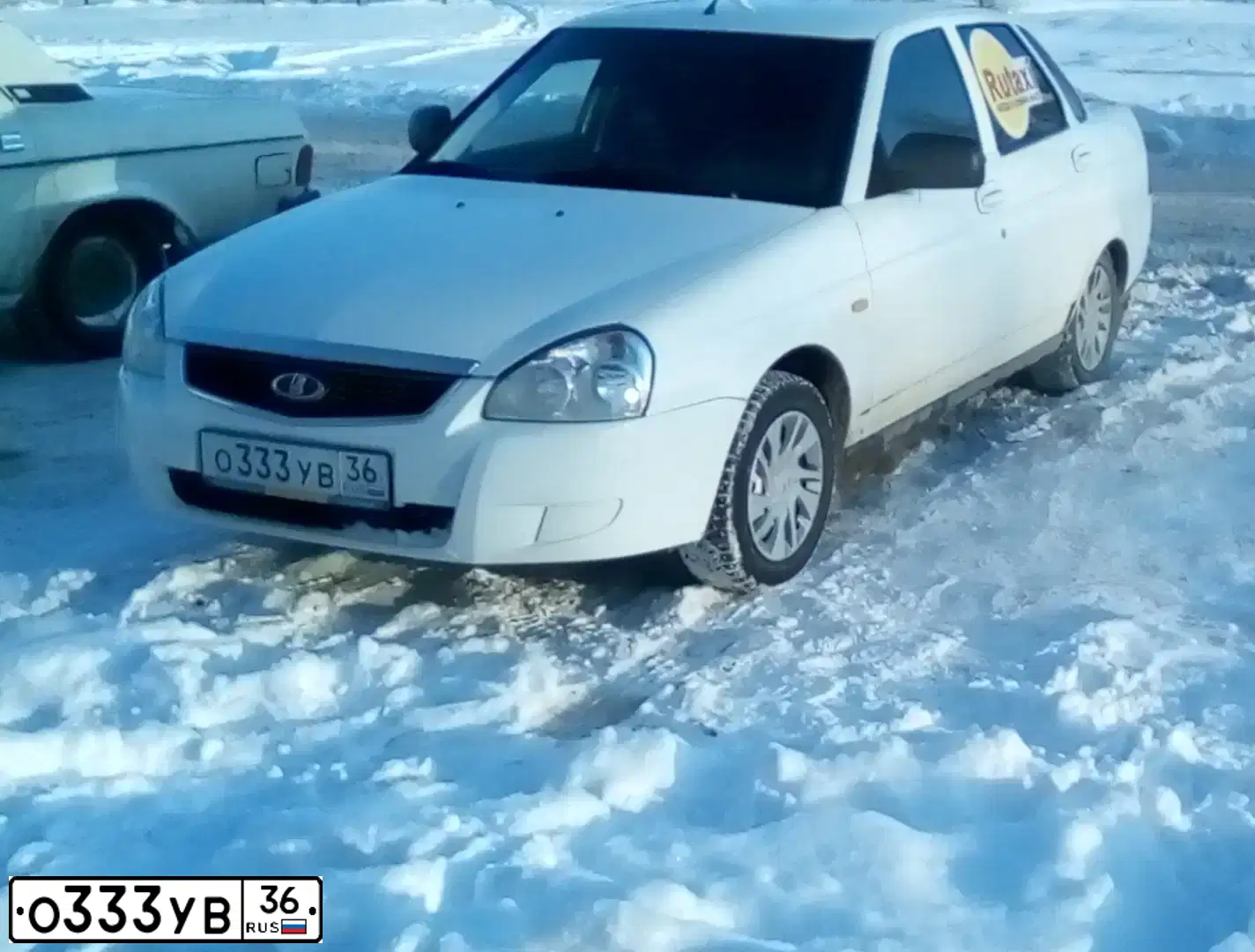 Фото автомобиля LADA 2170 PRIORA, 2016 — госномер Р169КУ136. Цвет: Белый