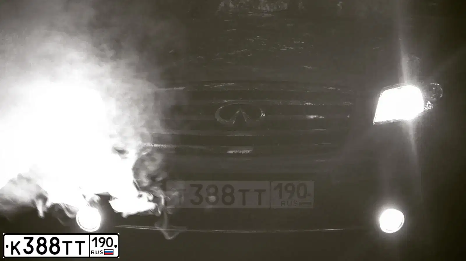 Фото автомобиля VOLKSWAGEN PASSAT, 1992 — госномер К388ТТ190. Цвет: ВИШНЕВЫЙ
